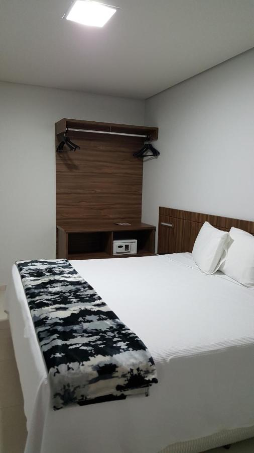Manhattan Apart Hotel Caratinga Exterior foto