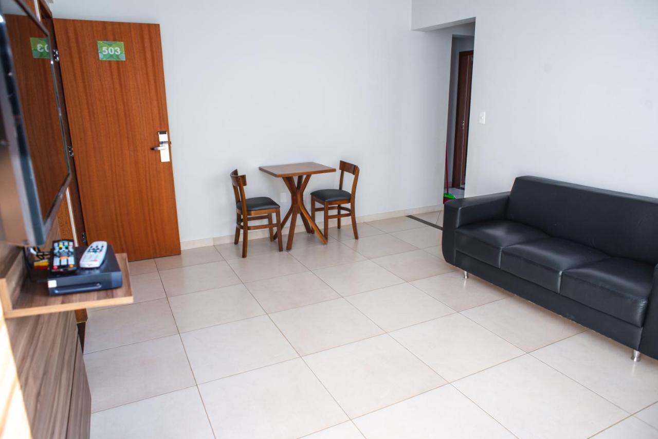 Manhattan Apart Hotel Caratinga Exterior foto