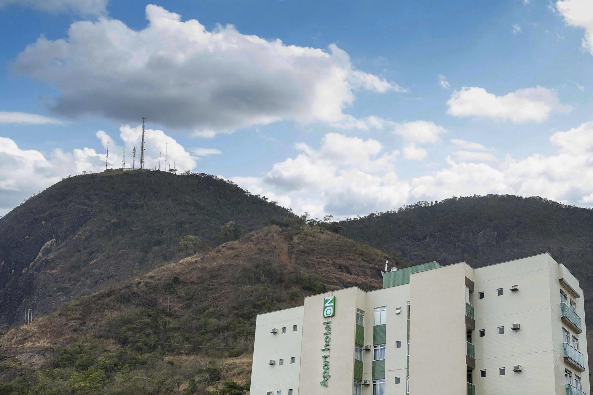 Manhattan Apart Hotel Caratinga Exterior foto